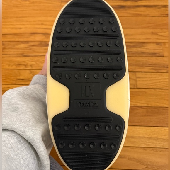 Moon Boot - Icon Low - NWT - Picture 7 of 8